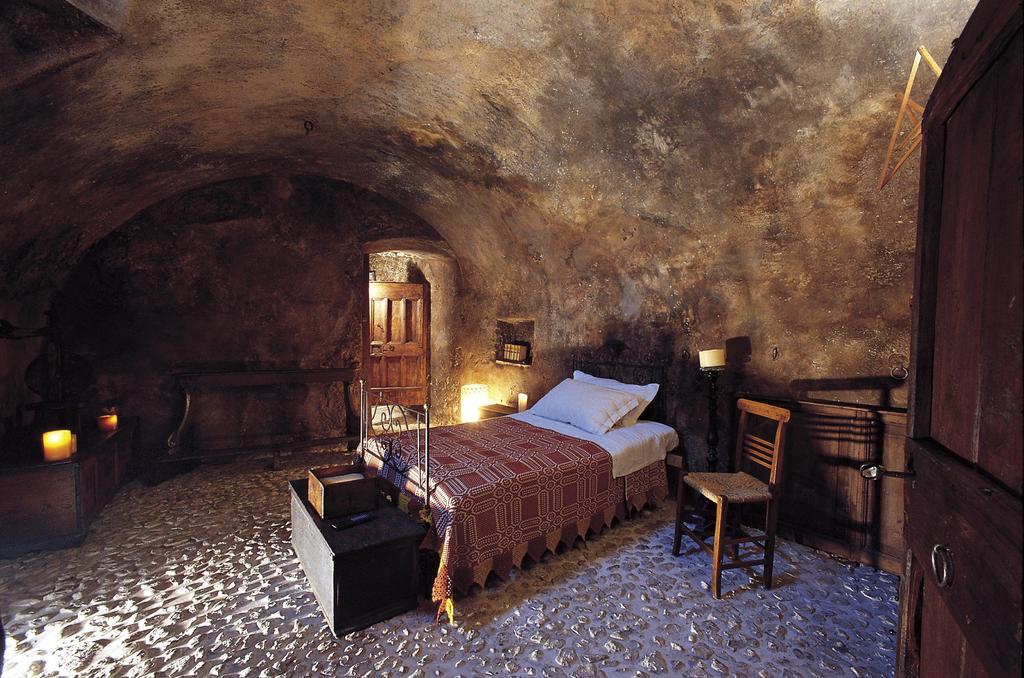 Sextantio Albergo Diffuso Санто-Стефано-ди-Сессанио Экстерьер фото